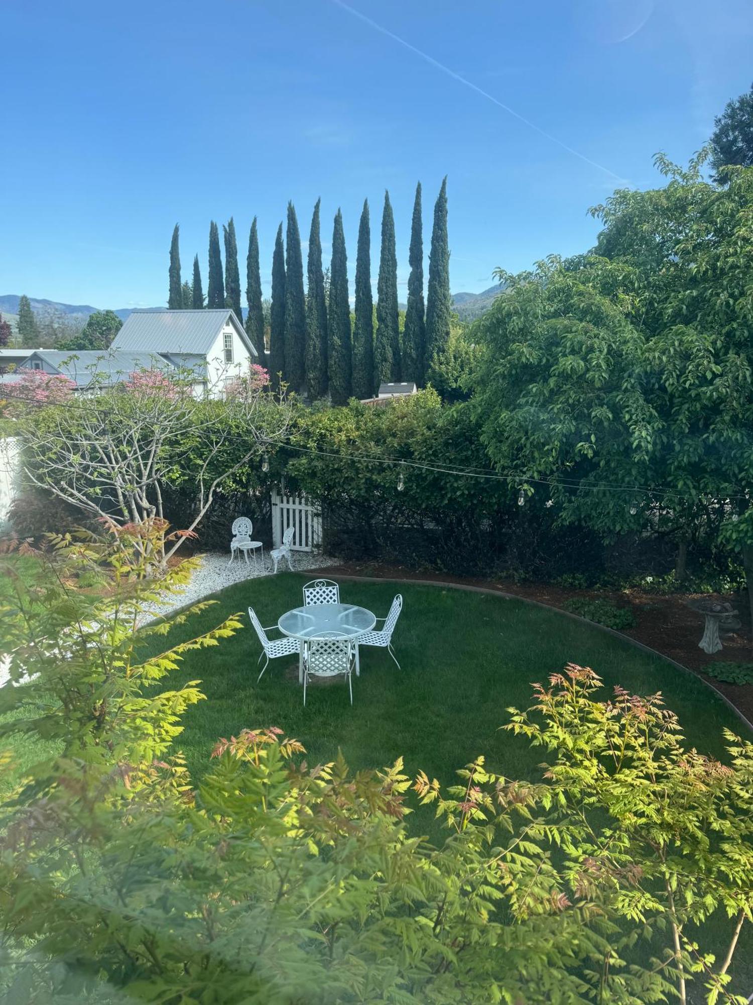 Bayberry Inn B&B And Oregon Wellness Retreat Ashland Esterno foto